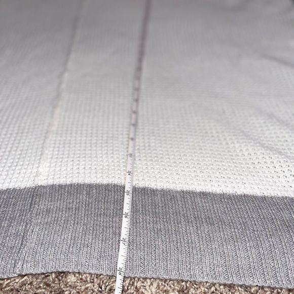 LA CLASSE COUTURE Kiara Poncho Size M/L - Picture 14 of 16